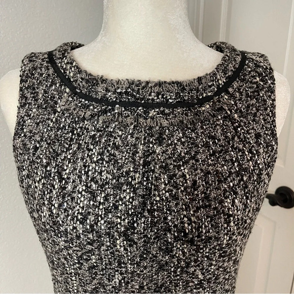 Talbots Boucle Sleeveless Sheath Dress Size 6 - Picture 4 of 7